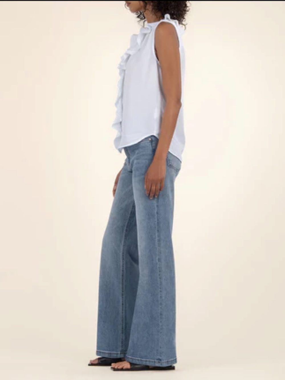 NWT KUT from the Kloth Ruffle Front Sleeveless Top White - Picture 3 of 4